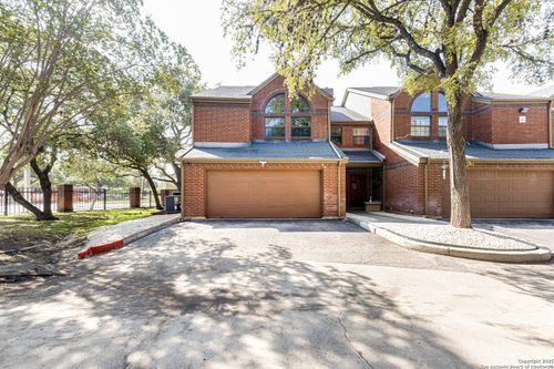 401-7930 Roanoke Run, San Antonio, TX, 78240-5210 | Card Image