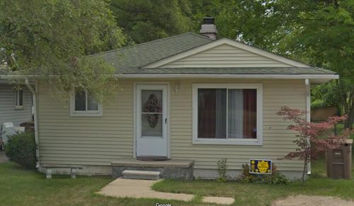 814 Pensacola Ave, Pontiac, MI, 48340-2361 | Card Image