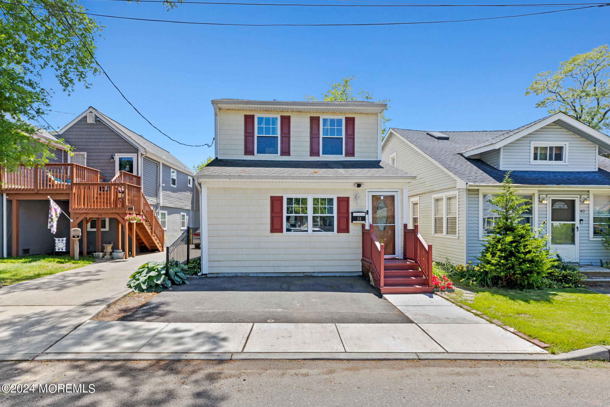 Collins St, Keansburg, NJ 07734