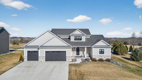 1730 8th St Se, Pine Island, MN, 55963-7554 | Card Image