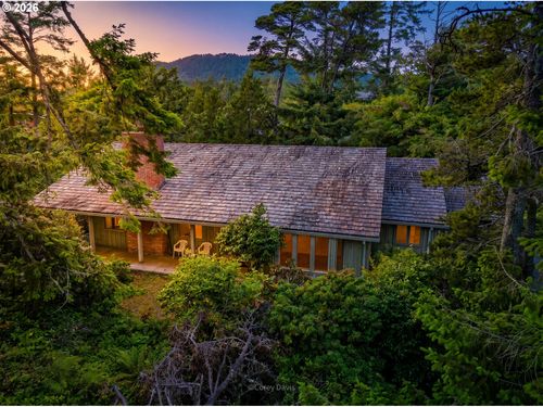 141 Manzanita Ave, Manzanita, OR, 97130-9145 | Card Image