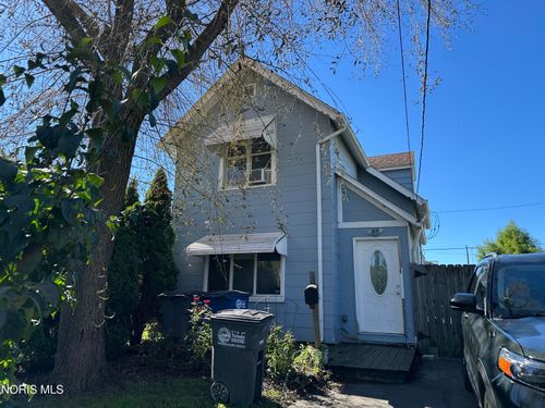 812 Yondota St, Toledo, OH, 43605-2907 | Card Image