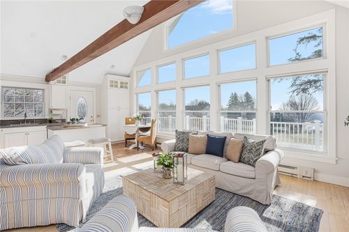 143 Summit Avenue, South Kingstown, RI, 02879 | Card Image