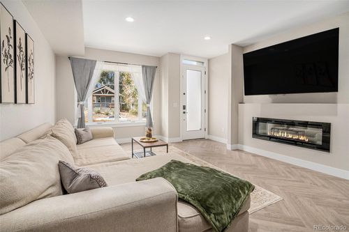 a-1074 Knox Ct, Denver, CO, 80204-3170 | Card Image