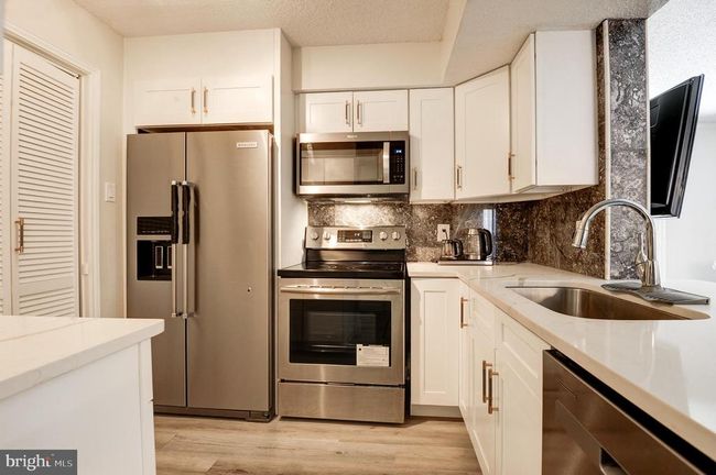 APT-201B - 1511 Lincoln Way, Condo with 2 bedrooms, 2 bathrooms and null parking in MCLEAN VA | Image 10