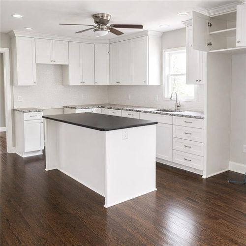 8220 Freeman Ave, Kansas City, KS, 66112-1768 | Card Image