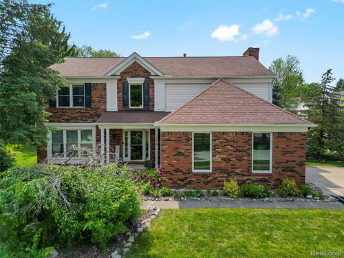 1170 Essex Drive, Rochester Hills, MI, 48307 | Card Image