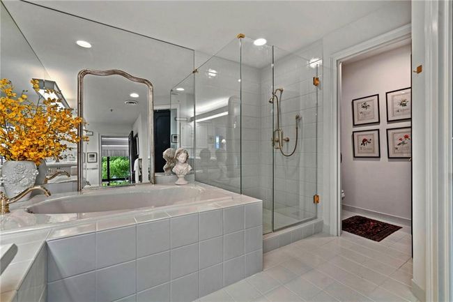 APT-6A - 2660 Peachtree Rd Nw, Condo with 2 bedrooms, 2 bathrooms and 2 parking in Atlanta GA | Image 27