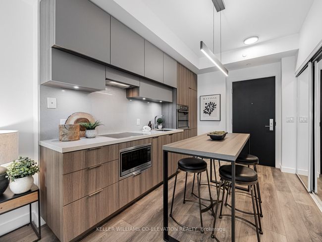1003 - 8 Eglinton Ave E, Condo with 1 bedrooms, 1 bathrooms and null parking in Toronto ON | Image 13