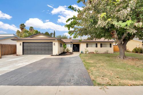 2352 Cabrillo Way, Hanford, CA, 93230-1308 | Card Image
