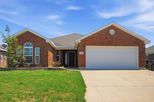 389 Miss Ellie Ln, Abilene, TX, 79602-8329 | Card Image