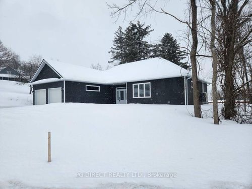 76 Windsor Ave, Campbellford, ON, K0L1L0 | Card Image