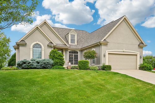 220 Steeple Ct, Johnson Creek, WI, 53038-9447 | Card Image