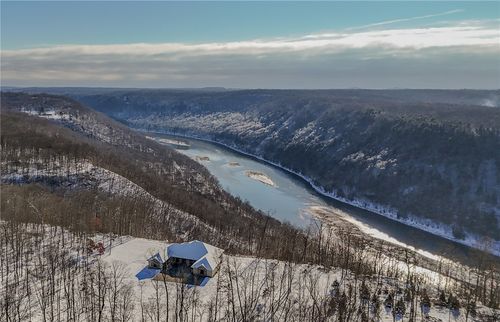 365 S Penn Rd, Franklin, PA, 16323-3711 | Card Image