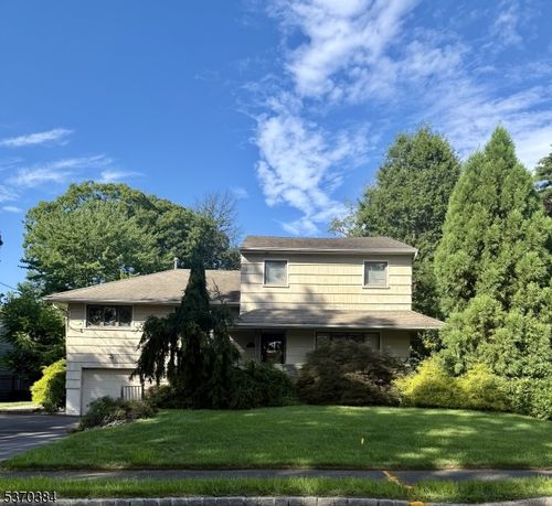 28 S Derby Rd, Springfield, NJ, 07081-3316 | Card Image
