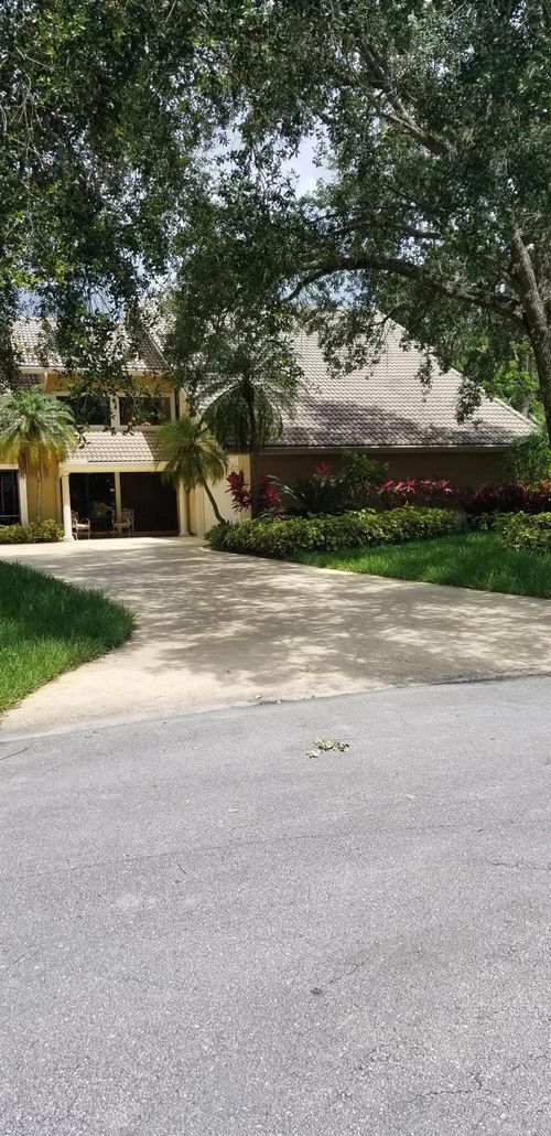 4 Banchory Ct, Palm Beach Gardens, FL, 33418-6811 | Card Image