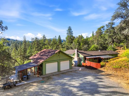 10131 Potlicker Road, Grass Valley, CA, 95949 | Card Image