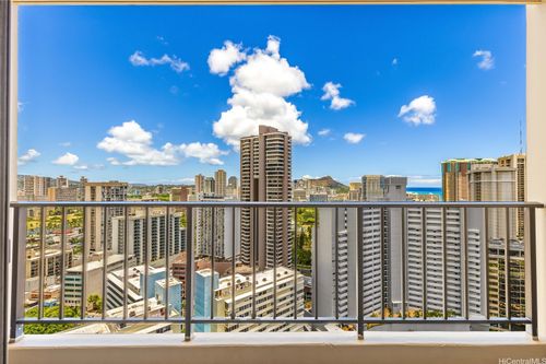 2911-411 Hobron Ln, Honolulu, HI, 96815-1217 | Card Image