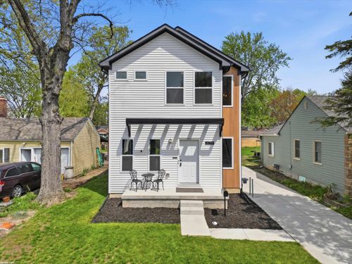 21719 Elizabeth St. Street, St Clair Shores, MI, 48080 | Card Image