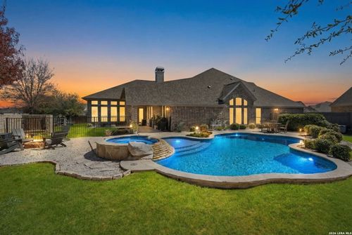 30127 Valley Trce, Fair Oaks Ranch, TX, 78015-4162 | Card Image
