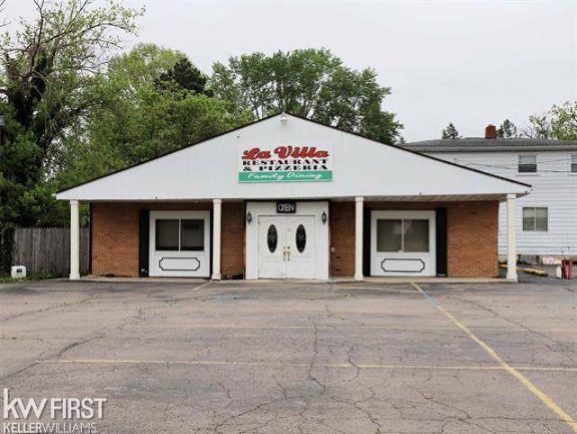 8372 N Saginaw Rd, Mount Morris, MI 48458