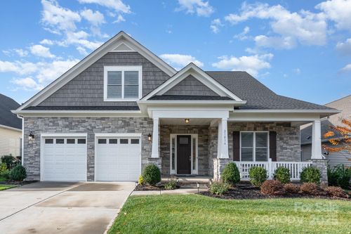 21016 Molly Harper Dr, Cornelius, NC, 28031-0477 | Card Image