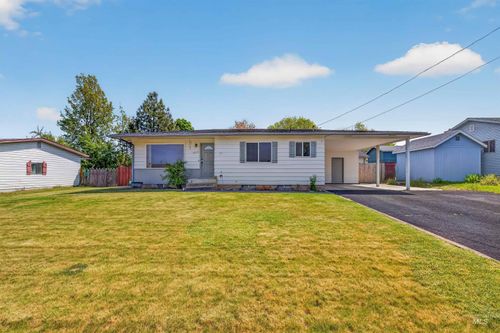 3215 8th St E, Lewiston, ID, 83501-4847 | Card Image