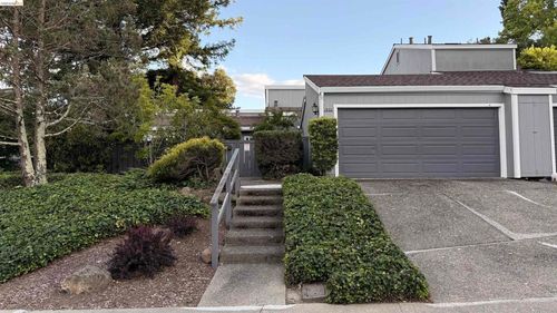 1932 Ascot Dr, Moraga, CA, 94556-1449 | Card Image