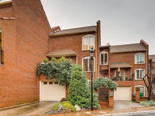 311 Settlers Ln, Charlotte, NC, 28202-1744 | Card Image