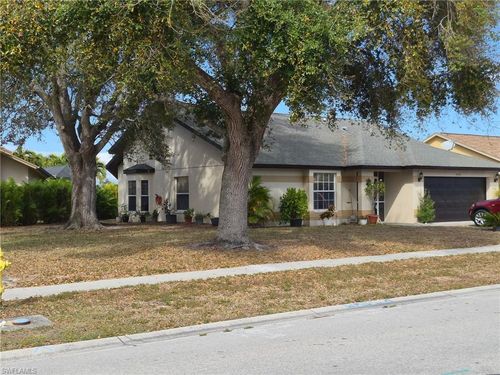 10520 Regent Cir, NAPLES, FL, 34109 | Card Image