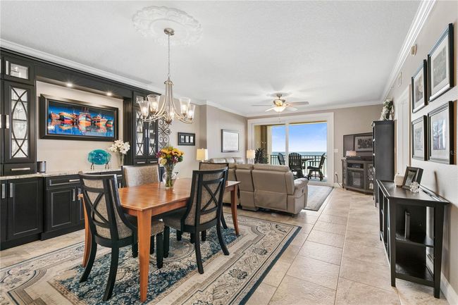 Open Spacious Living/Dining Combo | Image 4