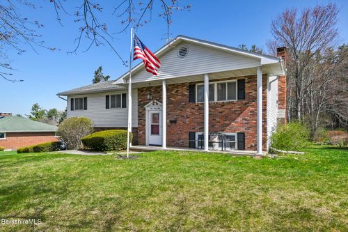 149 Kittredge Rd, Pittsfield, MA, 01201-1951 | Card Image