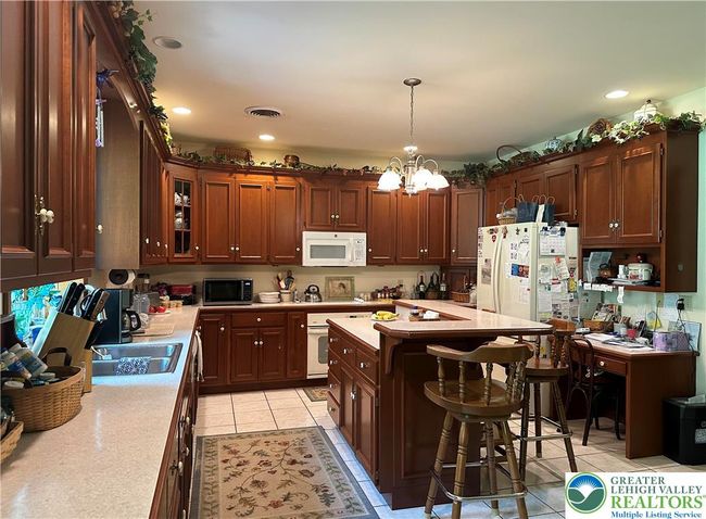 1437 Nectarine Rd, House other with 6 bedrooms, 4 bathrooms and null parking in DANIELSVILLE PA | Image 8