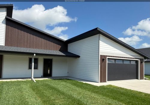 212 34th Ave W, Spencer, IA, 51301-2312 | Card Image