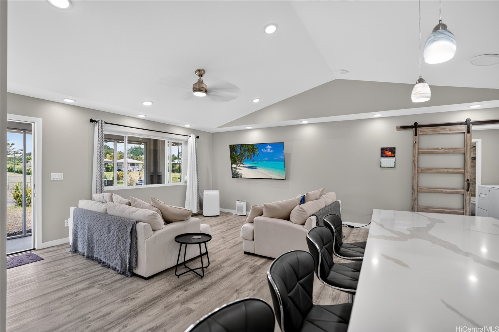 Residential in Hilo 4