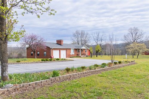 161 Marion County 6026, Yellville, AR, 72687-7650 | Card Image