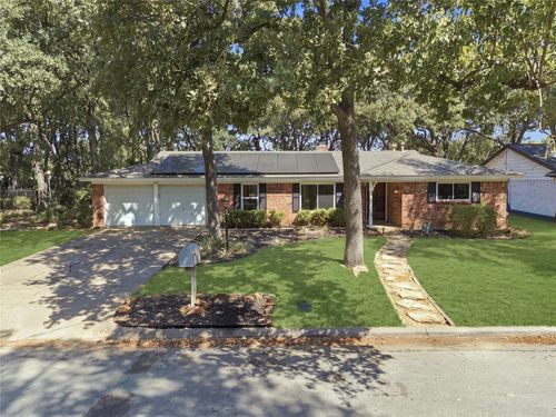 1312 Kathryn St, Hurst, TX, 76053-5209 | Card Image