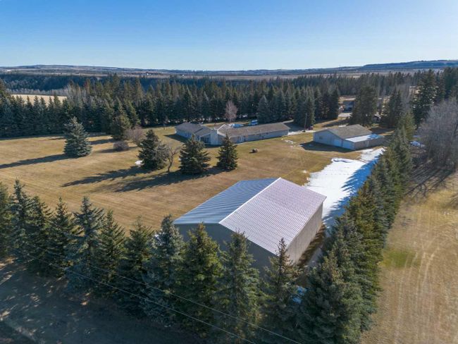 39060A Range Road 270, Home with 2 bedrooms, 2 bathrooms and 4 parking in Rural Red Deer County AB | Image 8