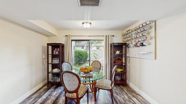 527 Deer Creek Wildwood Ln E, Condo with 4 bedrooms, 3 bathrooms and null parking in Deerfield Beach FL | Image 6