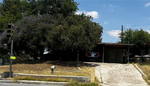 2200 College Ave, Bakersfield, CA, 93306-3310 | Card Image