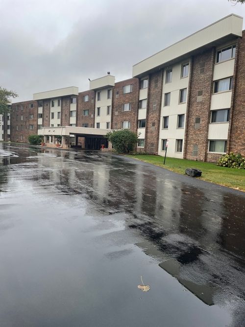 apt-129-841 N York St, Elmhurst, IL, 60126-1278 | Card Image