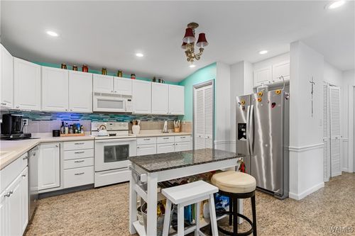 16271 Pine Lake Rd, Northport, AL, 35475-1248 | Card Image