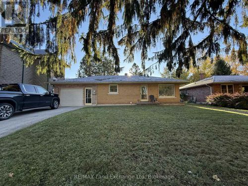 161 Catherine St, Huron, ON, N0G2W0 | Card Image