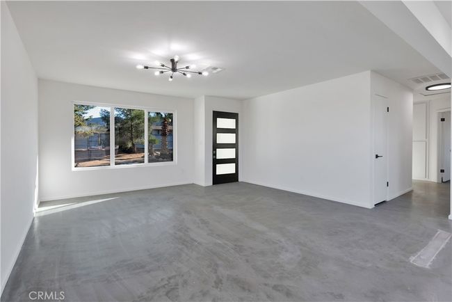 61638 La Jolla Dr, House other with 4 bedrooms, 2 bathrooms and null parking in Joshua Tree CA | Image 5
