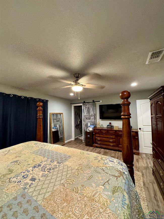 71 County Road 2936, House other with 3 bedrooms, 2 bathrooms and null parking in Hughes Springs TX | Image 16