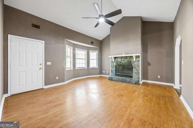 1620 Summit Rdg, House other with 3 bedrooms, 2 bathrooms and null parking in Auburn GA | Image 4
