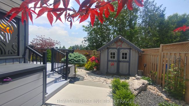 74 Lanz Blvd, House attached with 3 bedrooms, 3 bathrooms and 4 parking in Blenheim ON | Image 7