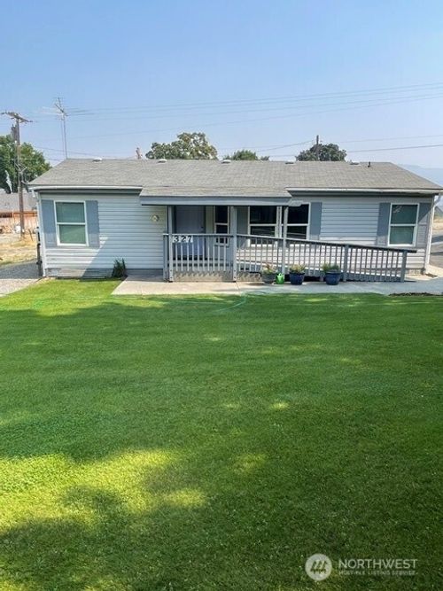 327 Beach St W, Pateros, WA, 98846-0400 | Card Image