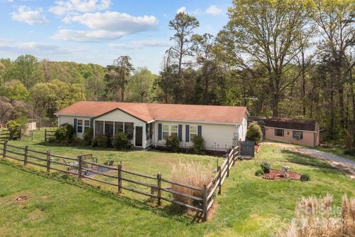 335 Ridgewood Dr, Mount Ulla, NC, 28125-8782 | Card Image