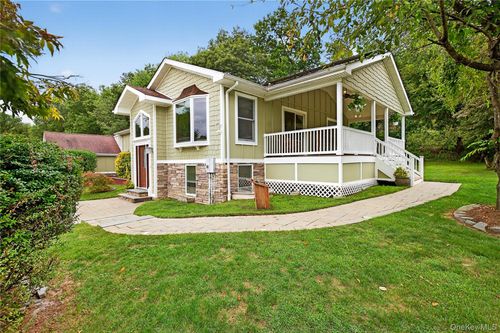 6 Marvelle Ln, Westtown, NY, 10998-3509 | Card Image